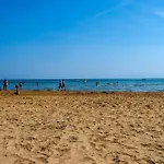 Apartman Sweet Hideaway Near *