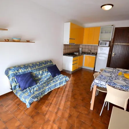 Sweet Hideaway Near Apartment *