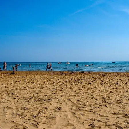 Apartment Sweet Hideaway Near *